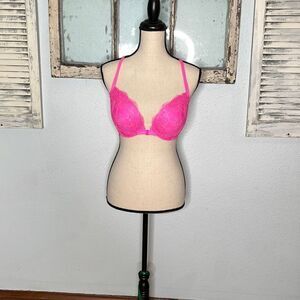 Victoria's Secret Women's Bra Very Sexy Push Up Pigeonnant Pink Size 34DD